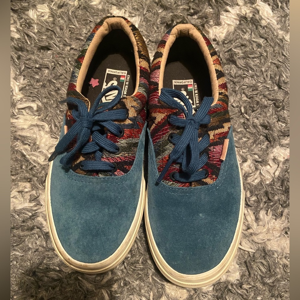 Aztec Vans men’s 6/ women’s 7.5